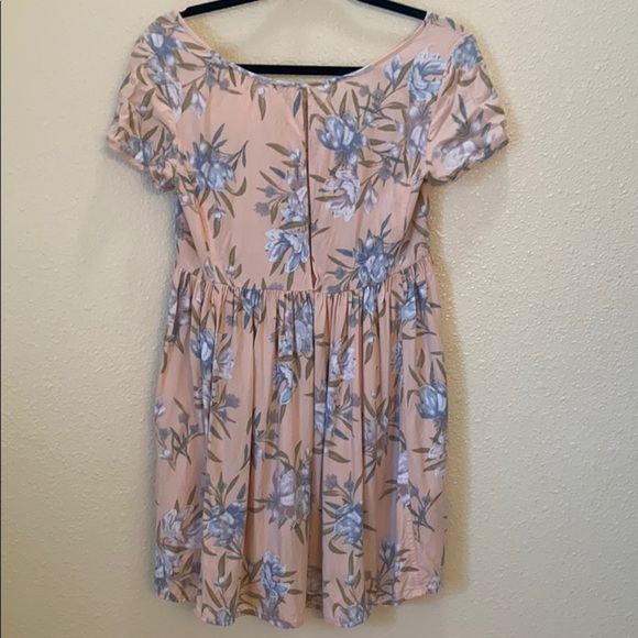 Aritzia | Floral Babydoll Dress - Picture 2 of 2